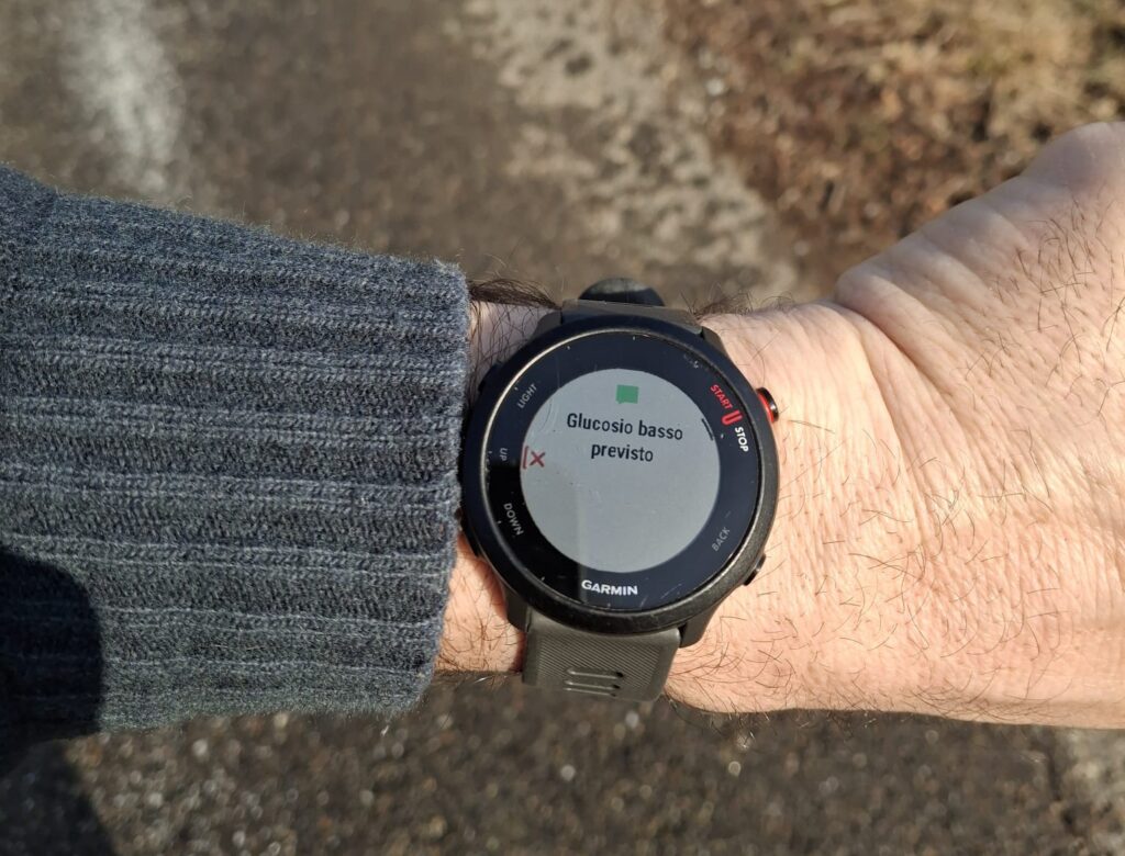 Glucosio basso previsto da sensore Simplera ad orologio Garmin